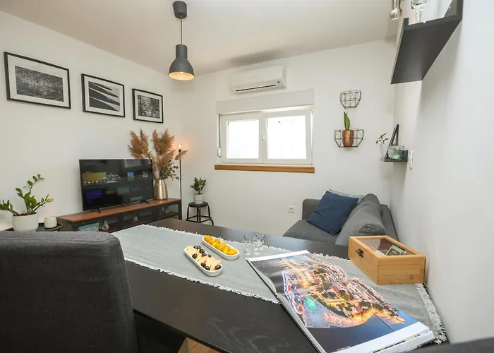 Home Sweet Apartments